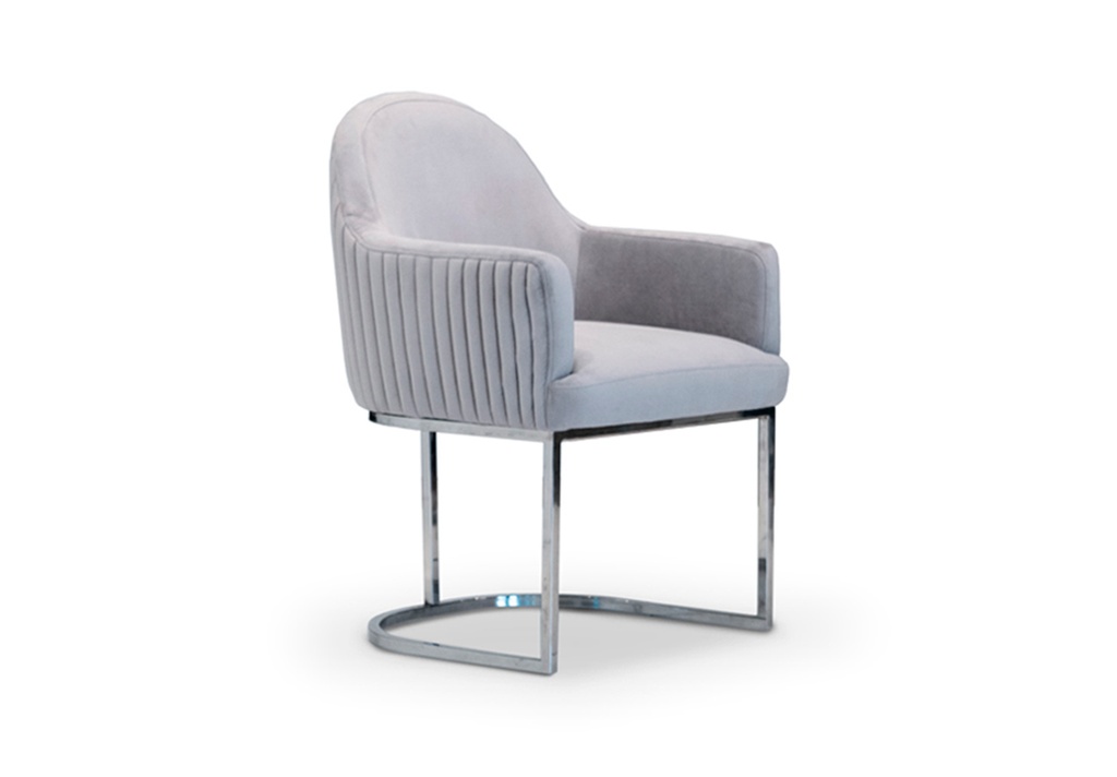 Sillon Coco / Base Hierro Cromado Tela 3,80m Cuero 8m2, Base fabricada en acero inoxidable pulido y tapizado en pana porsche con la parte exterior en matelasseado vainilla. ** Este producto es customizable **