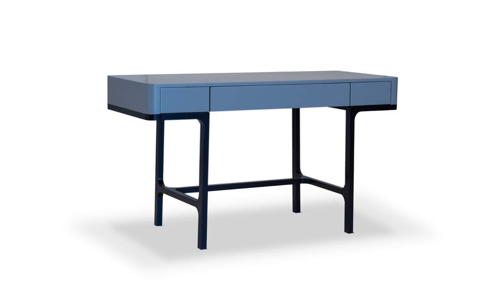 Escritorio Alaska A 1,40 P 0,60 H 0,80, Estructura de la tapa realizada en madera laqueada y la base esta realizada en madera de guindo con una terminación laqueada en poliuretano semimate **Este producto es 100% customizable**