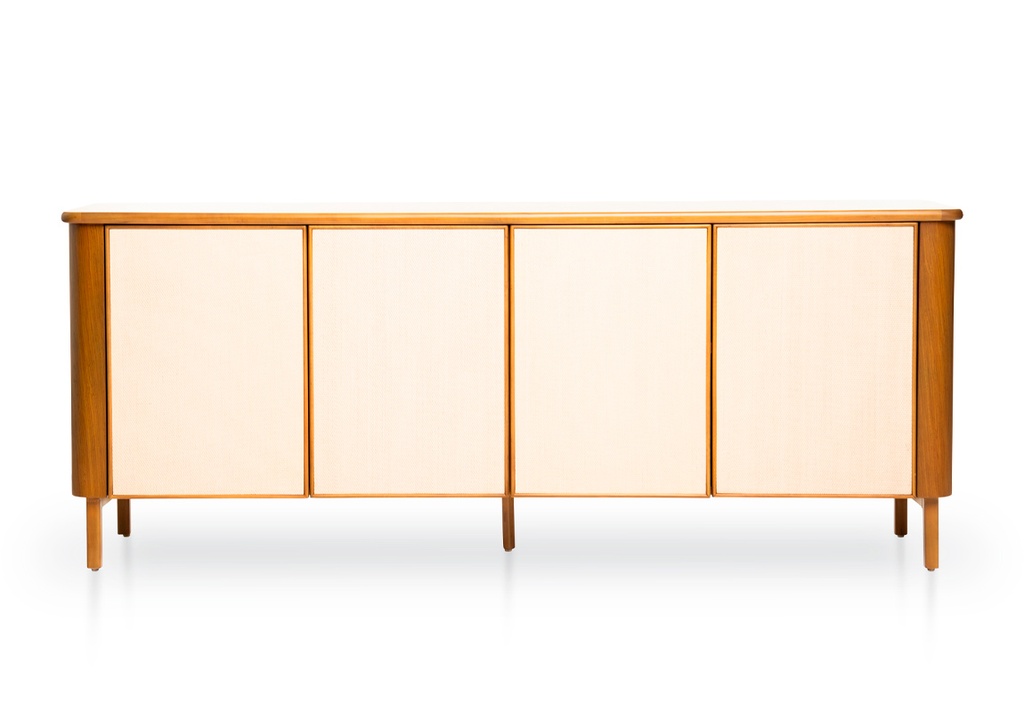 APARADOR GANTT,  Fabricado íntegramente en madera. Enchapado en cerezo reconstituido, con lustre natural y rafia. Este producto forma parte de la colección G diseñada en conjunto con el estudio de arquitectura Leone Loray y fabricada por Fontenla.