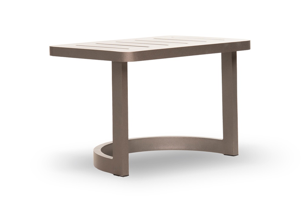 MESA LATERAL BALI Gris Grafito A 0,74 P 0,50 H 0,50, Estructura fabricada en aluminio con recubrimiento poliuretánico en terminación girs grafito. Se recomienda no exponerlo a la intemperie de manera directa cuando no esté en uso. De lo contrario se deberá utilizar una funda protectora