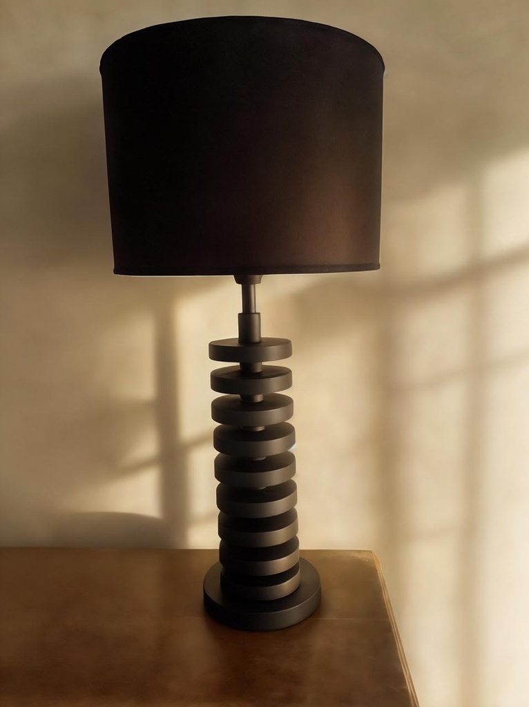 Lampara de mesa HILARGI con Pantalla color Negro, Base Negra