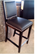 [TB.005] Taburete Bruni Tela 1,30m Cuero 3m2. Estructura fabricada en madera maciza de guindo, con lustre negro semimate. Tapizada en tela o cuero. ** Todos nuestros productos son 100% customizables **