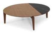 [7020840] MESA DE CENTRO GRID CON VIDRIO NEGRO (JMS3027) 1,10 X 1,10 X 0,31, Estructura fabricada en madera de tauarí y la tapa realizada en madera de tauarí y dekton Kelya/Calacatta.*Este producto es customizable*