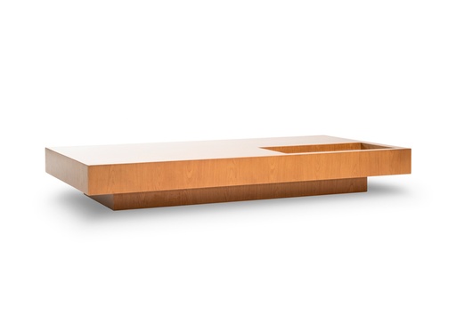 [MC.123] MESA DE CENTRO GANTT RECTANGULAR A 1,60 P 0,80 H 0,22,Fabricada íntegramente en madera. Enchapada en cerezo reconstituido, con lustre natural. Este producto forma parte de la colección G diseñada en conjunto con el estudio de arquitectura Leone Loray y fabricada por Fontenla.