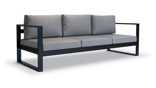 [EXT.70-112-2] SOFA BRERA 3 CUERPOS Negro o Fendi Tela 9,00 m A 2,40 P 0,90 H 0,70, Estructura fabricada en aluminio con recubrimiento poliuretánico en terminación color Fendi. Tapizado con telas náuticas. Se recomienda no exponerlo a la intemperie de manera directa cuando no esté en uso. De lo contrario se deberá utilizar una funda protectora. Aviso: Para prolongar su vida útil, recomendamos retirar los almohadones y guardarlos cuando no estén en uso.