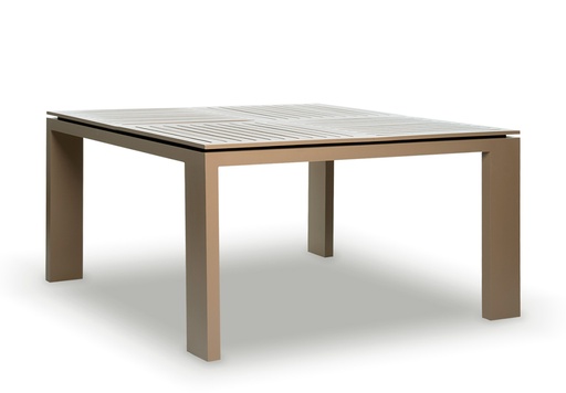 [EXT.70-112-15] MESA DE COMEDOR BRERA CUADRADA Negro, Fendi A 1,40 P 1,40 H 0,73, Estructura fabricada en aluminio con recubrimiento poliuretánico en terminación de color Fendi. Se recomienda no exponerlo a la intemperie de manera directa cuando no esté en uso. De lo contrario se deberá utilizar una funda protectora