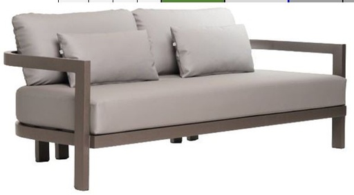 [EXT.70-138] SOFA 3 CUERPOS BALI Gris Grafito Tela 7m A 2,25 P 0,80 H 0,61, . Estructura fabricada en aluminio con recubrimiento poliuretánico en terminación color grafito. Tapizado con telas náuticas. Se recomienda no exponerlo a la intemperie de manera directa cuando no esté en uso. De lo contrario se deberá utilizar una funda protectora. Aviso: Para prolongar su vida útil, recomendamos retirar los almohadones y guardarlos cuando no estén en uso.