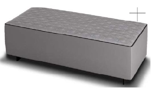 [BQ.095] Banqueta Britany Grande. Tela 4.5 m cuero 9.50 m2. A 1.73 P 0.60 H 0.46. Estructura fabricada en madera de guindo, zocalo laqueado color negro semimate , asiento tapizado con Matelasseado. **Este producto es customizable**